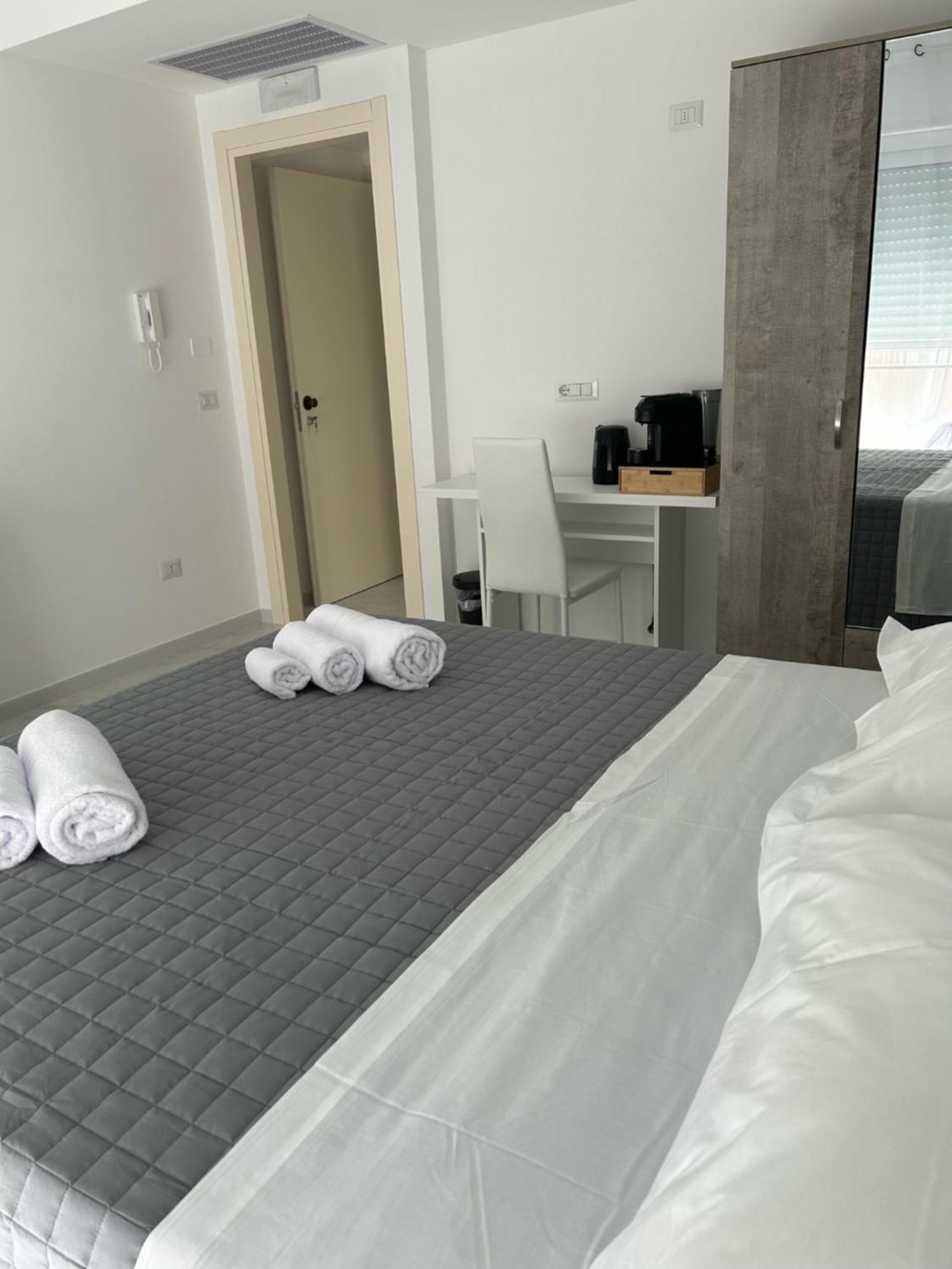 Aqua Marine B&B - Rooms And Apartments Milazzo Exterior photo